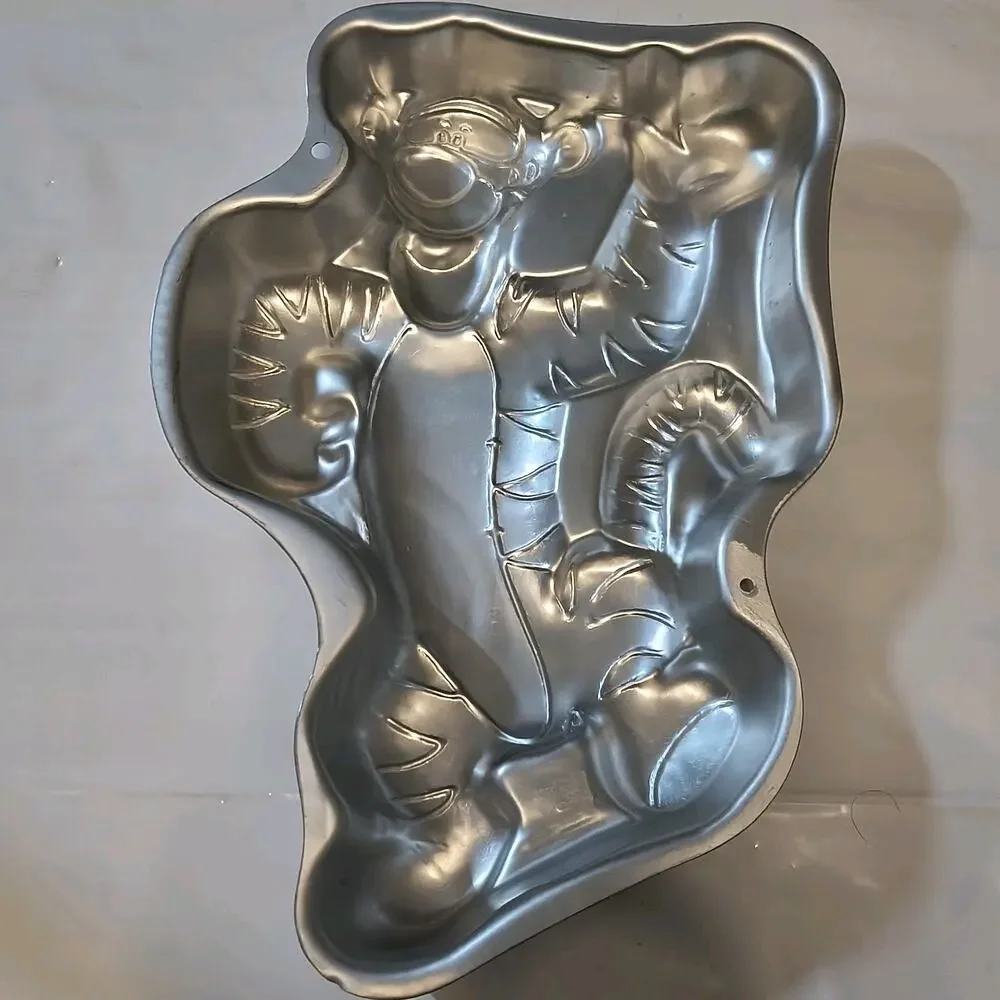 Tigger Winnie The Pooh Disney Wilton Cake Pan 2105-3001 Aluminum (CD13)